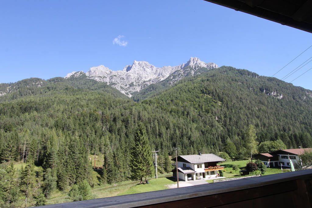 Отель Gasthof St. Adolari Санкт-Ульрих-ам-Пиллерзее Экстерьер фото